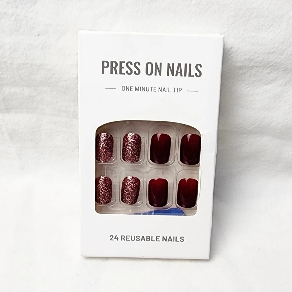 24 Pieces Fake Press On Nails
